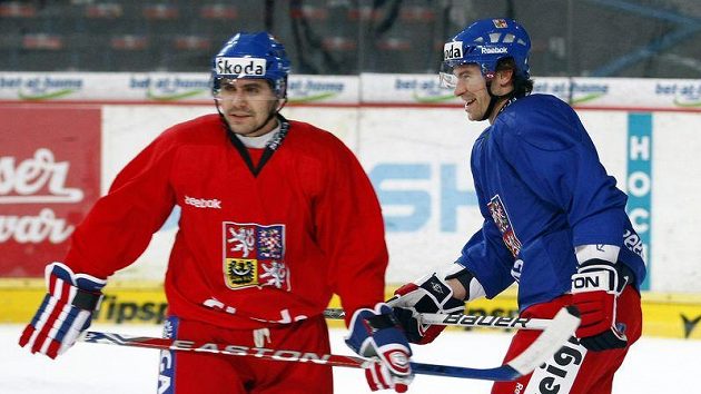 Tomáš Rolinek (vlevo) a Petr Průcha na srazu české hokejové reprezentace. Tomáš Rolinek (vlevo) a Petr Průcha na srazu české hokejové reprezentace.