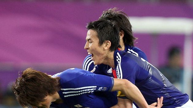 Japonec Tandari Lee rozhodl finále fotbalového mistrovství Asie. Japonec Tandari Lee rozhodl finále fotbalového mistrovství Asie.