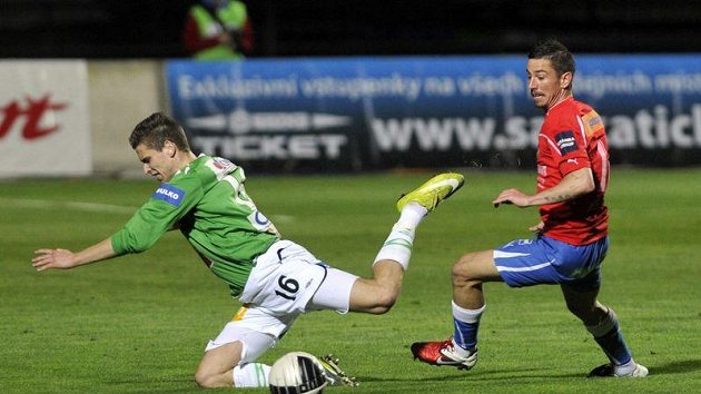Milan Petržela z Plzně (vpravo) a Jan Kovařík z Jablonce Milan Petržela z Plzně (vpravo) a Jan Kovařík z Jablonce