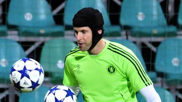 Brankář Petr Čech na tréninku fotbalistů Chelsea v Žilině. Brankář Petr Čech na tréninku fotbalistů Chelsea v Žilině.