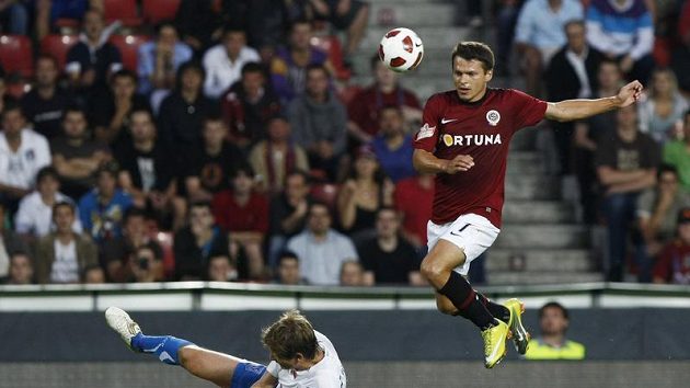 "Létající" Libor Sionko v domácím duelu s Poznaní "Létající" Libor Sionko v domácím duelu s Poznaní