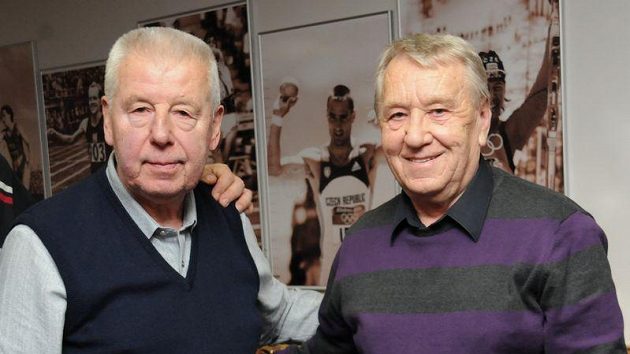 Legendární fotbalisté Masopust a Jelínek. Legendární fotbalisté Masopust a Jelínek.