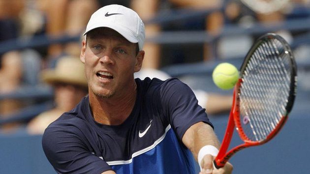 Tomáš Berdych má na sedmé místo světa jen minimální ztrátu. Tomáš Berdych má na sedmé místo světa jen minimální ztrátu.