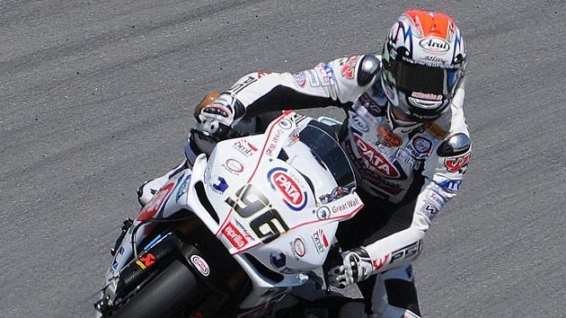 Český motocyklista Jakub Smrž na brněnském okruhu Český motocyklista Jakub Smrž na brněnském okruhu