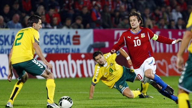 Česku nepomohl ani návrat kapitána Tomáše Rosického. Česku nepomohl ani návrat kapitána Tomáše Rosického.