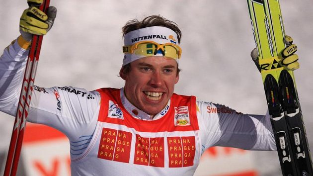 Emil Jönsson ovládl sprint ve Stockholmu. Emil Jönsson ovládl sprint ve Stockholmu.