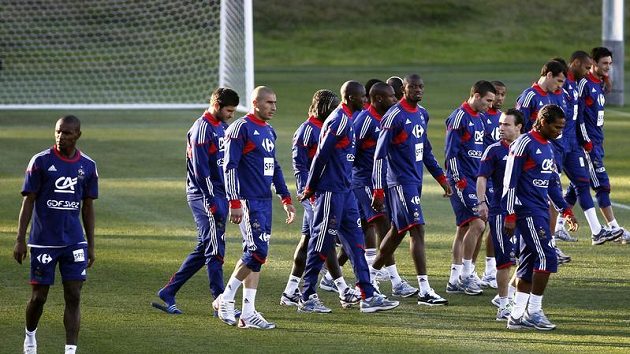 Francouzští fotbalisté během tréninku na MS Francouzští fotbalisté během tréninku na MS