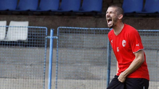 Jan Rezek opouští mistrovskou Plzeň. Jan Rezek opouští mistrovskou Plzeň.