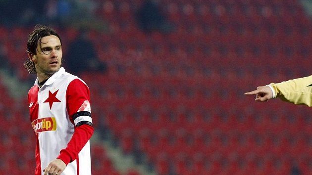 Karol Kisel potáhne Slavii jako kapitán v derby. Karol Kisel potáhne Slavii jako kapitán v derby.