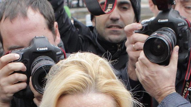 Marta Domínguezová přichází na výslech k soudu. Marta Domínguezová přichází na výslech k soudu.