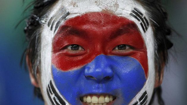 Válečné zdobení fanouška fotbalistů Koreje - ilustrační foto. Válečné zdobení fanouška fotbalistů Koreje - ilustrační foto.