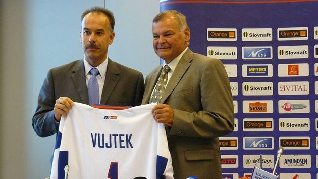 Vladimír Vůjtek dostal dres slovenské hokejové reprezentace Vladimír Vůjtek dostal dres slovenské hokejové reprezentace