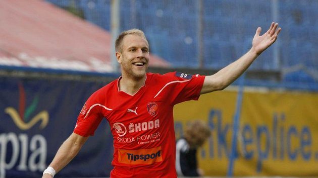 Plzeňský Daniel Kolář se raduje z gólu, kterým otevřel skóre zápasu v Teplicích. Plzeňský Daniel Kolář se raduje z gólu, kterým otevřel skóre zápasu v Teplicích.