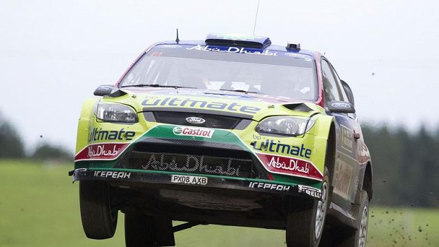Jari-Matti Latvala s vozem Ford Focus WRC na trati závěrečné etapy Rallye Nový Zéland. Jari-Matti Latvala s vozem Ford Focus WRC na trati závěrečné etapy Rallye Nový Zéland.