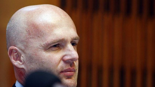Trenér fotbalové reprezentace Michal Bílek se při jedenáctém zápasu na lavičce reprezentace dočkal v Chorvatsku další facky. Trenér fotbalové reprezentace Michal Bílek se při jedenáctém zápasu na lavičce reprezentace dočkal v Chorvatsku další facky.