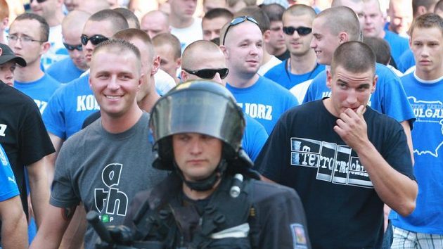 Fanoušci fotbalistů Poznaně nemají problémy jen v Polsku. Fanoušci fotbalistů Poznaně nemají problémy jen v Polsku.