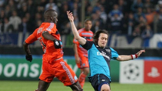 Zůstane Tomáš Rosický v Arsenalu? Zůstane Tomáš Rosický v Arsenalu?