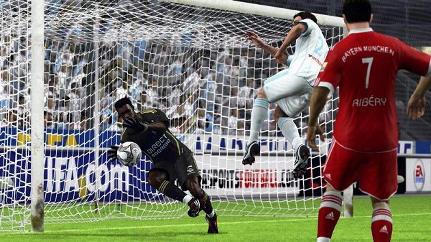 Online funkce ještě rozšíří již tak parádní nabídku skvělé hry FIFA 10! Online funkce ještě rozšíří již tak parádní nabídku skvělé hry FIFA 10!