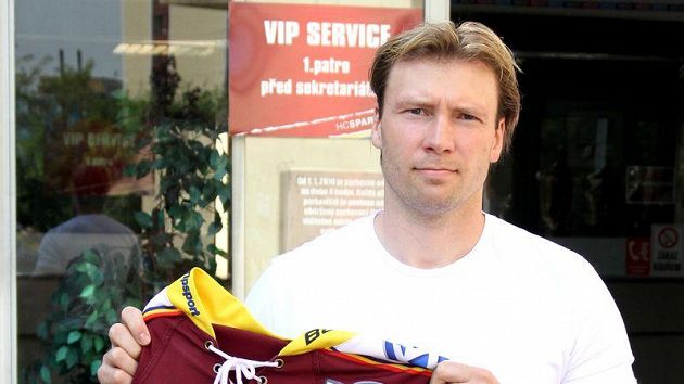 Petr Tenkrát po svém přestupu do Sparty Petr Tenkrát po svém přestupu do Sparty