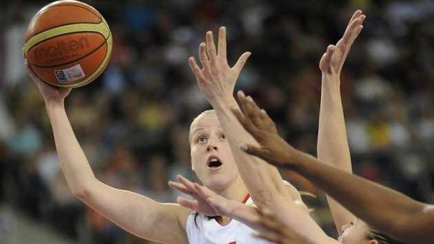 Kateřina Elhotová v utkání proti Francii Kateřina Elhotová v utkání proti Francii