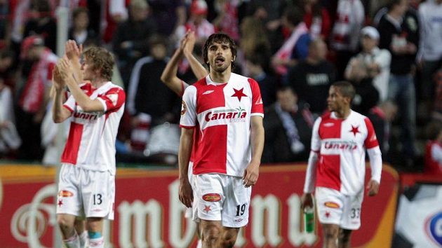 Fotbalisté Slavie se po vyřazení s Jabloncem dočkali ligové výhry. Fotbalisté Slavie se po vyřazení s Jabloncem dočkali ligové výhry.