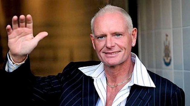 Paul Gascoigne, geniální fotbalový záložník, ale také muž mnoha skandálů. Paul Gascoigne, geniální fotbalový záložník, ale také muž mnoha skandálů.
