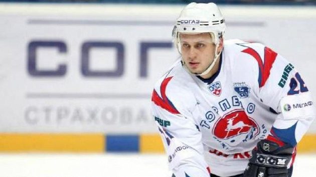 Pavel Brendl (uprostřed) v dresu Nižného Novgorodu Pavel Brendl (uprostřed) v dresu Nižného Novgorodu