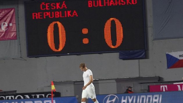 Čeští fotbalisté smutní, zápas s Bulharskem jim na Letné přinesl jen jeden bod. Čeští fotbalisté smutní, zápas s Bulharskem jim na Letné přinesl jen jeden bod.