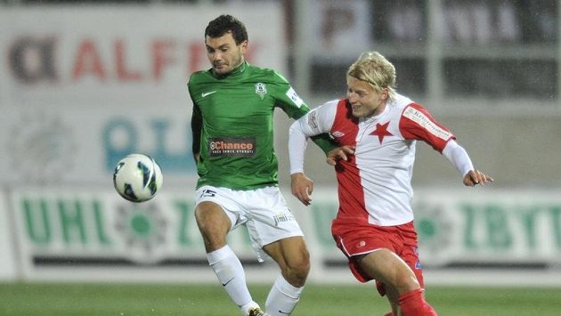Luboš Loučka z Jablonce (vlevo) a Tomáš Mičola ze Slavie. Luboš Loučka z Jablonce (vlevo) a Tomáš Mičola ze Slavie.