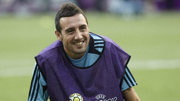 Záložník Santi Cazorla. Záložník Santi Cazorla.