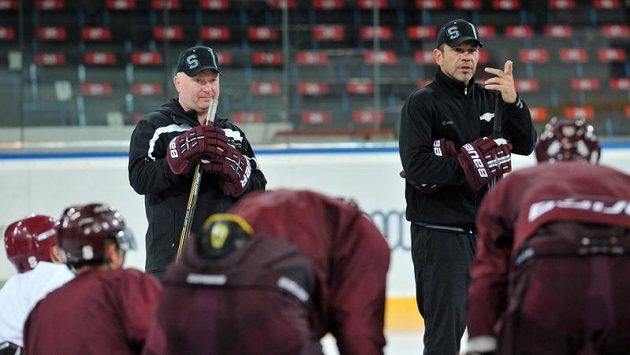 Richard Žemlička (vpravo) skončil ve Spartě už po osmém kole. Richard Žemlička (vpravo) skončil ve Spartě už po osmém kole.
