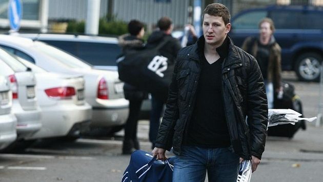 Ladislav Šmíd se ze zámoří vrací do Liberce. Ladislav Šmíd se ze zámoří vrací do Liberce.