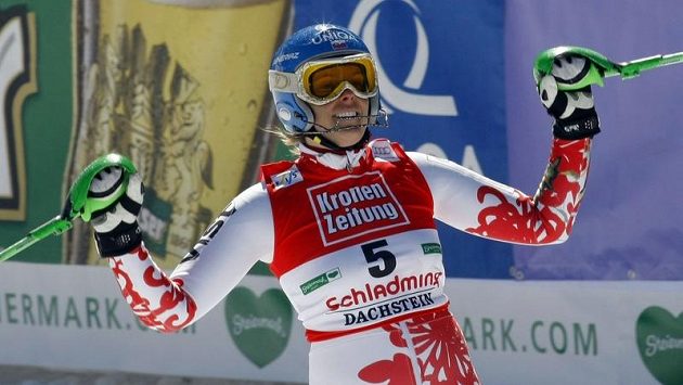 Slovenská lyžařka Veronika Zuzulová Slovenská lyžařka Veronika Zuzulová
