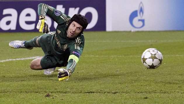 Brankář Chelsea Petr Čech inkasuje v utkání s Juventusem. Brankář Chelsea Petr Čech inkasuje v utkání s Juventusem.