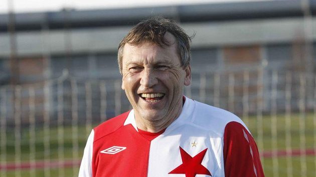 Trenér Miroslav Beránek v dresu Slavie při Silvestrovském derby. Trenér Miroslav Beránek v dresu Slavie při Silvestrovském derby.