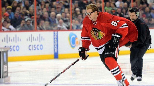 Patrick Kane jako Superman. Patrick Kane jako Superman.