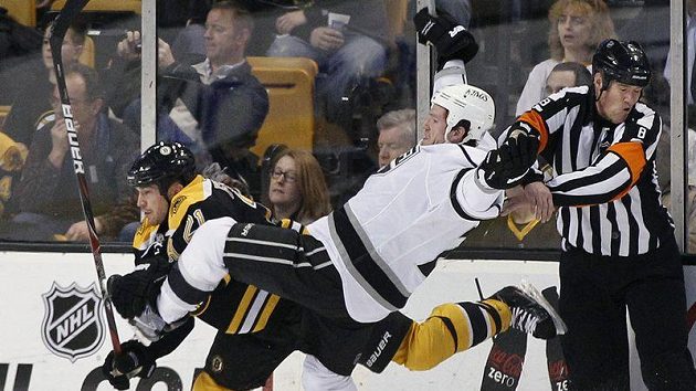 NHL bude i v příští sezóně pokračovat v zavedeném formátu. NHL bude i v příští sezóně pokračovat v zavedeném formátu.