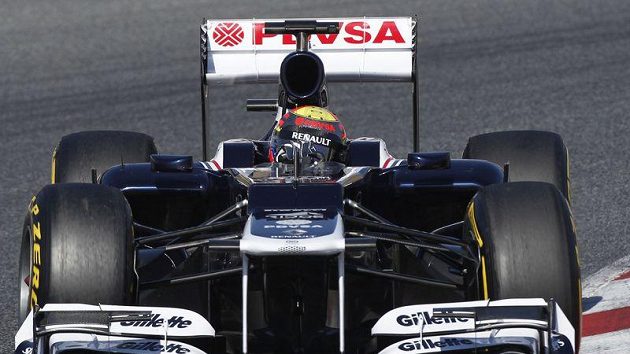 Pastor Maldonado za volantem vozu williams při testech v Barceloně. Pastor Maldonado za volantem vozu williams při testech v Barceloně.