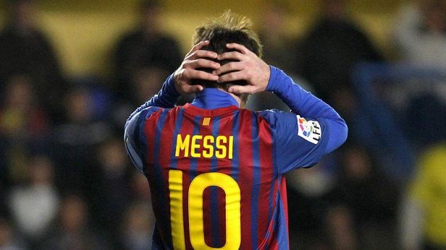 Lionel Messi z Barcelony během zápasu na hřišti Villarrealu. Lionel Messi z Barcelony během zápasu na hřišti Villarrealu.