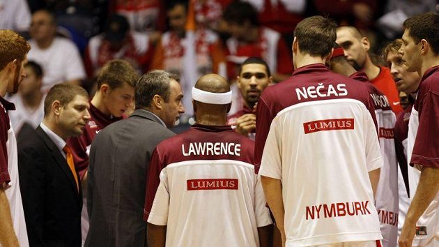 Basketbalisté Nymburka vyhráli v Pardubicích Basketbalisté Nymburka vyhráli v Pardubicích