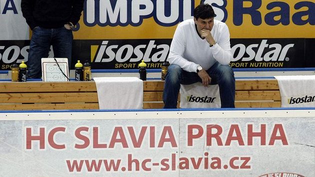 Zklamaný kouč Slavie Vladimír Růžička Zklamaný kouč Slavie Vladimír Růžička