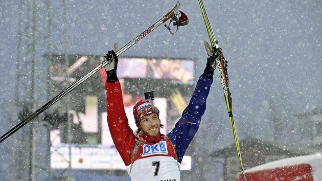 Český biatlonista Jaroslav Soukup se raduje ze třetího místa v Östersundu. Český biatlonista Jaroslav Soukup se raduje ze třetího místa v Östersundu.