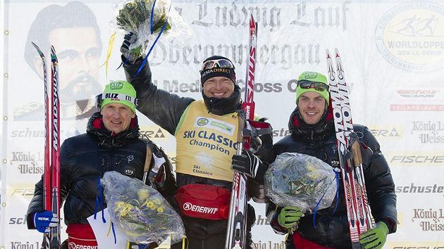 Stanislav Řezáč na nejvyšším stupínku po triumfu v König Ludwig Laufu. Stanislav Řezáč na nejvyšším stupínku po triumfu v König Ludwig Laufu.