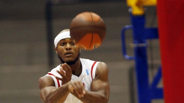 Basketbalista Nymburka Eugene Lawrence Basketbalista Nymburka Eugene Lawrence