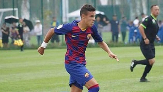 Manchester United vyfoukl Barceloně obrovský fotbalový talent. Na Old Trafford odchází šestnáctiletý talent Marc Jurado. Manchester United vyfoukl Barceloně obrovský fotbalový talent. Na Old Trafford odchází šestnáctiletý talent Marc Jurado.