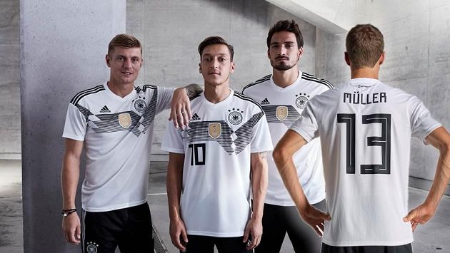 Nová kolekce dresů německého národního týmu. Nová kolekce dresů německého národního týmu.
