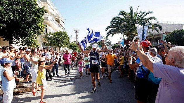Dokončit Spartathlon je jednou z nejtěžších výzev pro běžce na tomto světě. Dokončit Spartathlon je jednou z nejtěžších výzev pro běžce na tomto světě.