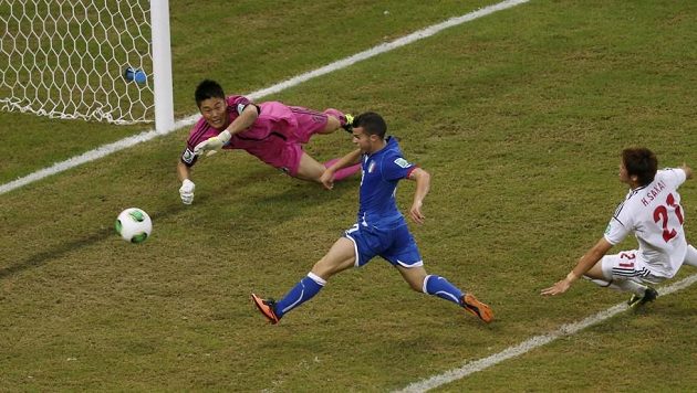 Utkání rozhodl pohotovou střelou Sebastian Giovinco. Utkání rozhodl pohotovou střelou Sebastian Giovinco.
