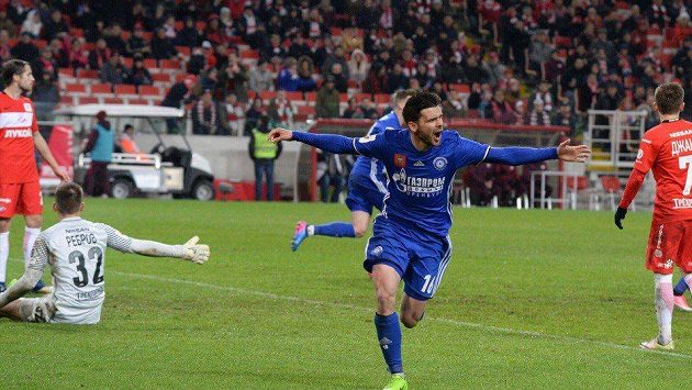 Michal Ďuriš v dresu Orenburgu se raduje z gólu proti Spartaku. Michal Ďuriš v dresu Orenburgu se raduje z gólu proti Spartaku.