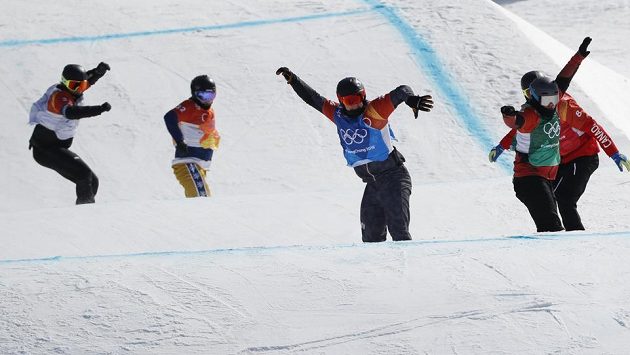 Snowboardcrossař Jan Kubičík do čtvrtfinále olympijského závodu v Pchjongčchangu nepostoupil, ve své osmifinálové jízdě dojel poslední. Snowboardcrossař Jan Kubičík do čtvrtfinále olympijského závodu v Pchjongčchangu nepostoupil, ve své osmifinálové jízdě dojel poslední.